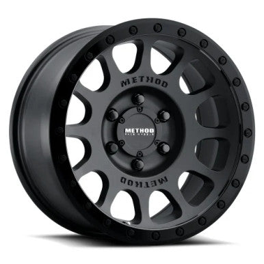 Method MR305 NV 18x9 18mm Offset 8x170 130.81mm CB Matte Black/Gloss Black Lip Wheel - MR305890871018