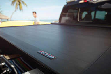 Roll-N-Lock 16-17 Toyota Tacoma Double Cab 60-1/2in E-Series Retractable Tonneau Cover - RC530E