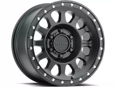 Method MR315 18x9 +18mm Offset 6x5.5 106.25mm CB Machined Wheel - Gloss Black Lip - MR315890601618
