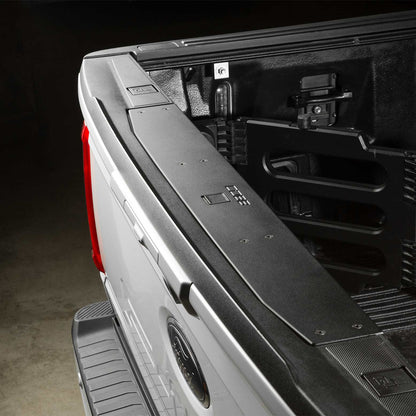 COBB Tailgate Step Cover for 2021+ Ford F-150 / Raptor - Installed