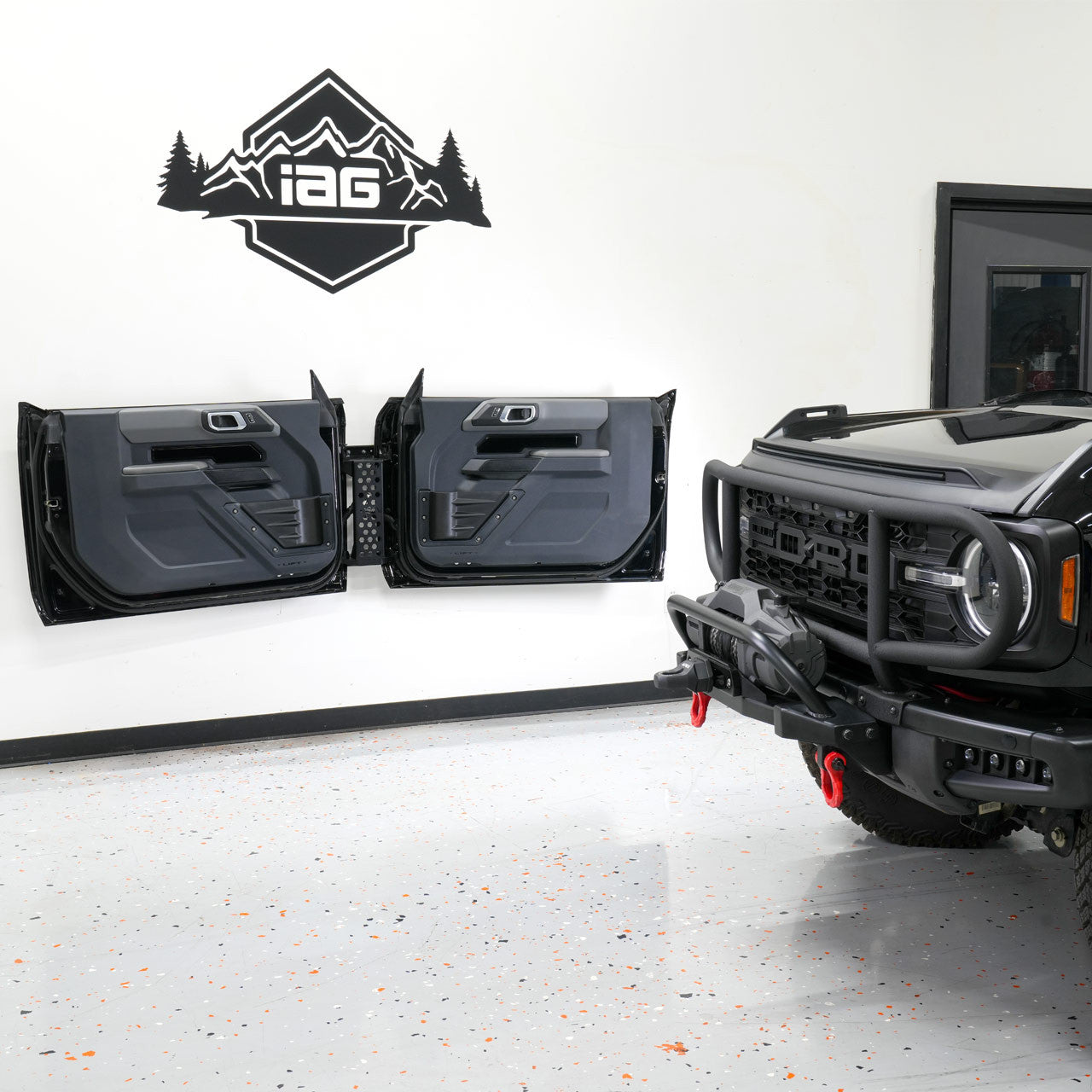 IAG EZ-Guide Door Storage System 21+ Bronco 2/4DR - Wall Mount 3