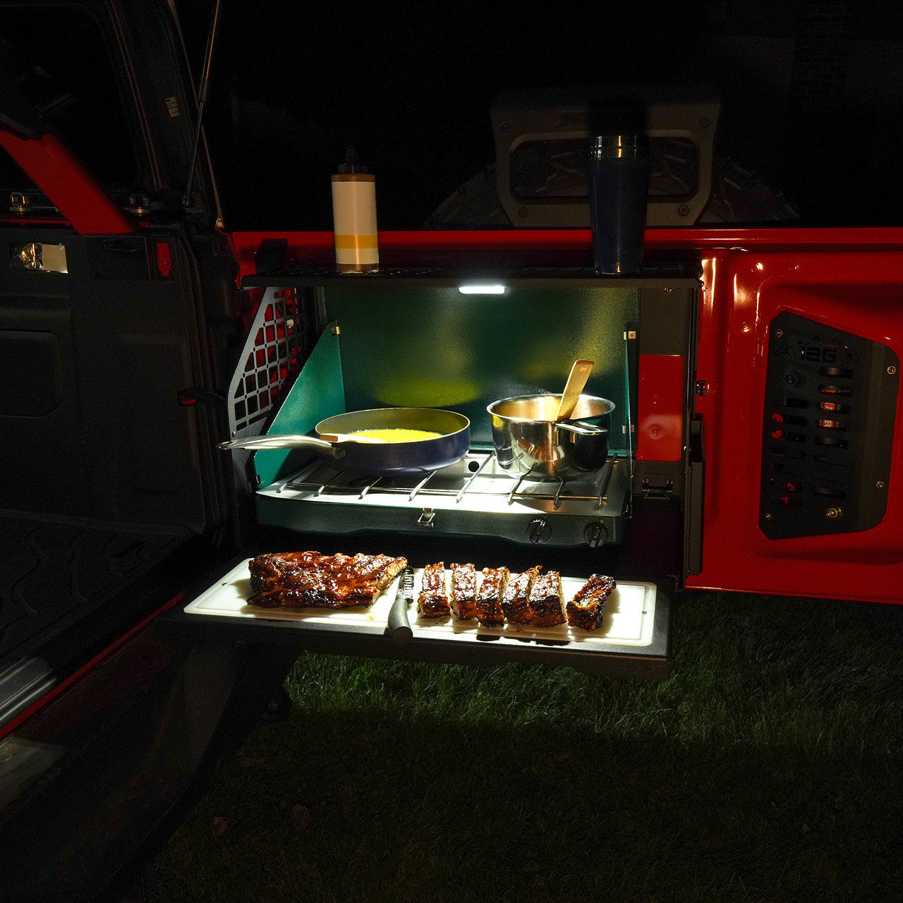IAG Multilevel Tailgate Table with Cutting Board for 2021+ Ford Bronco - Optional Light 