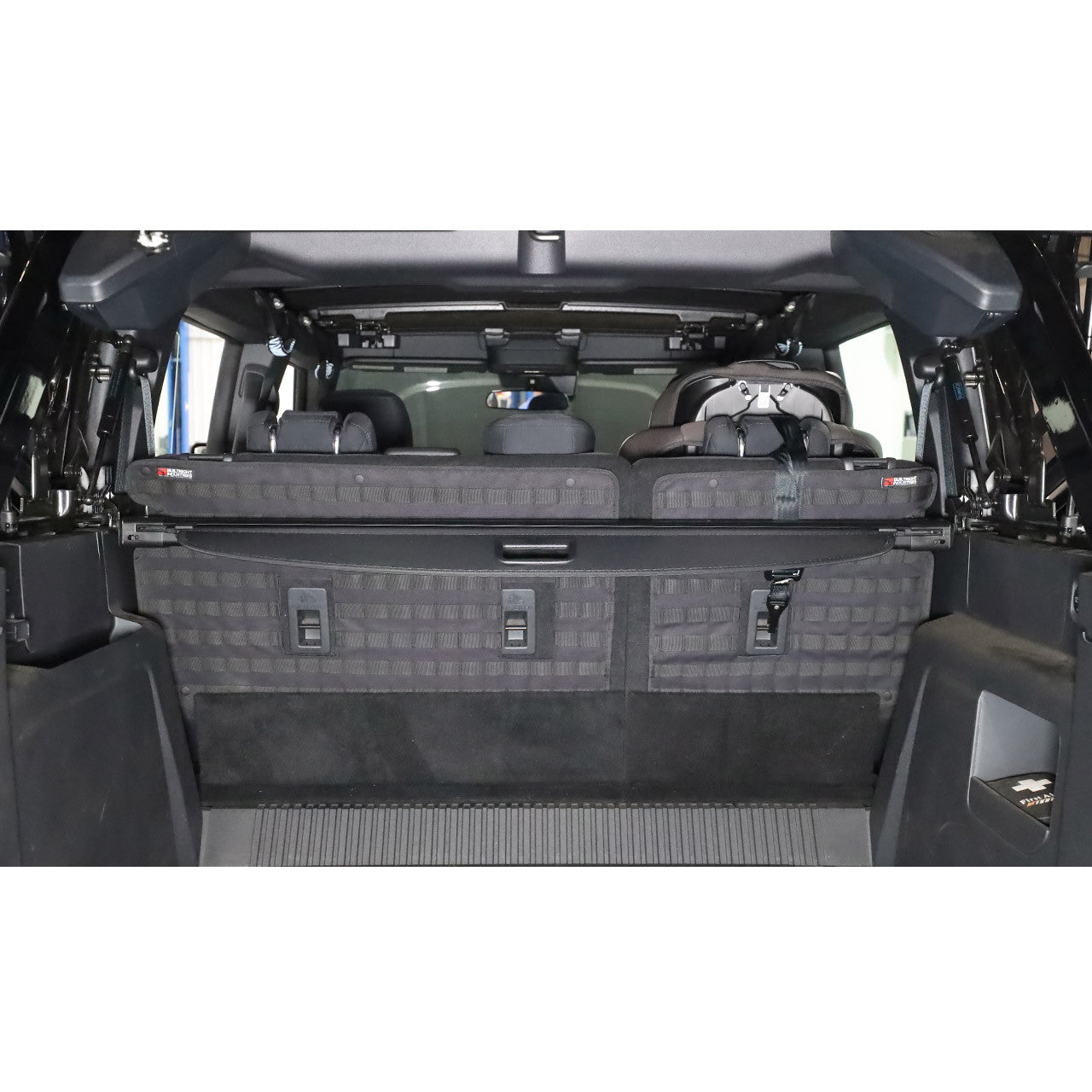 IAG I-Line Retractable Rear Cargo Cover for 2021+ Ford Bronco Four Door Soft Top - Installed 2