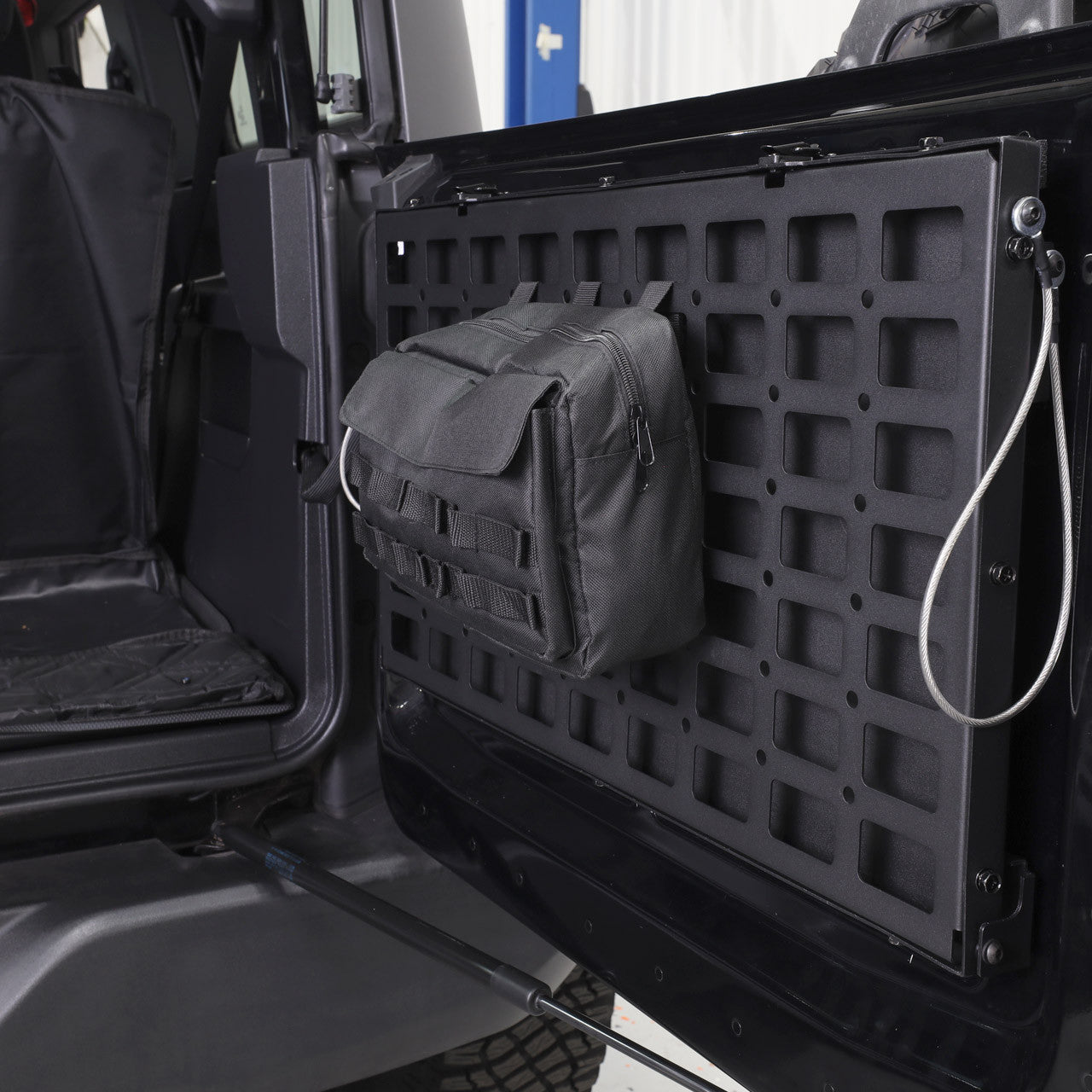 IAG I-Line Tailgate Table No Drill with Molle Panel for 2021+ Ford Bronco - Installed 3