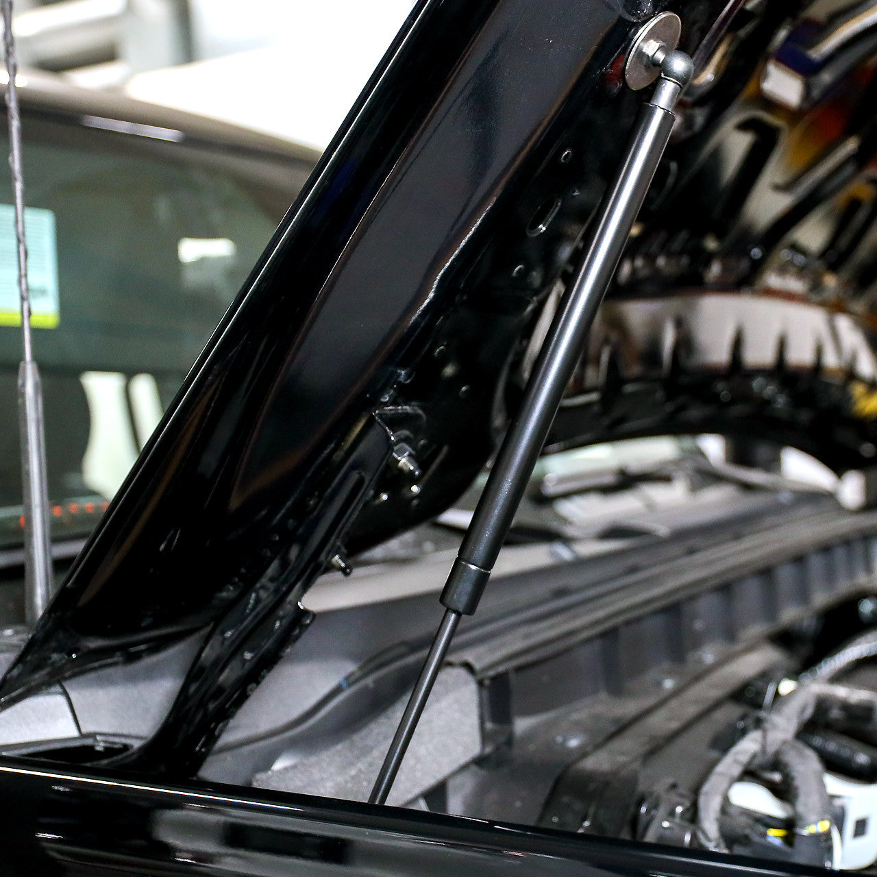 IAG EZ-Lift Hood Struts for 2021+ Ford Bronco - Steel - Black Finish - Install Image 2