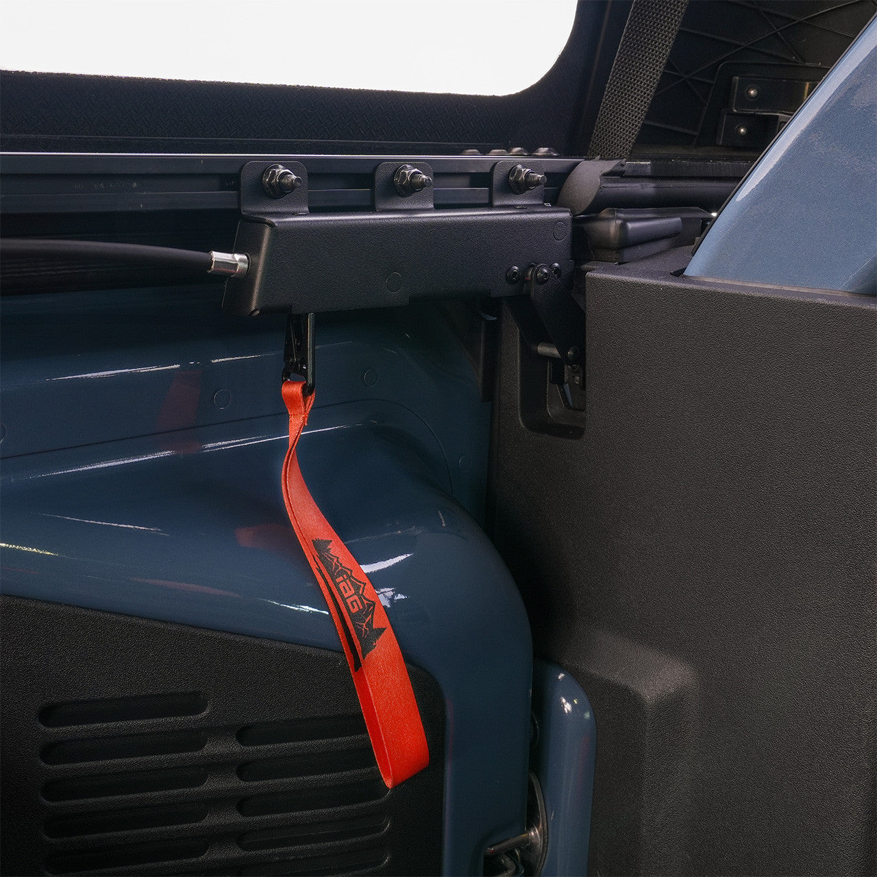 IAG V2 EZ-Pull For 2021-25 Ford Bronco 4 Door Models with Soft Top - Closed with Pull Strap