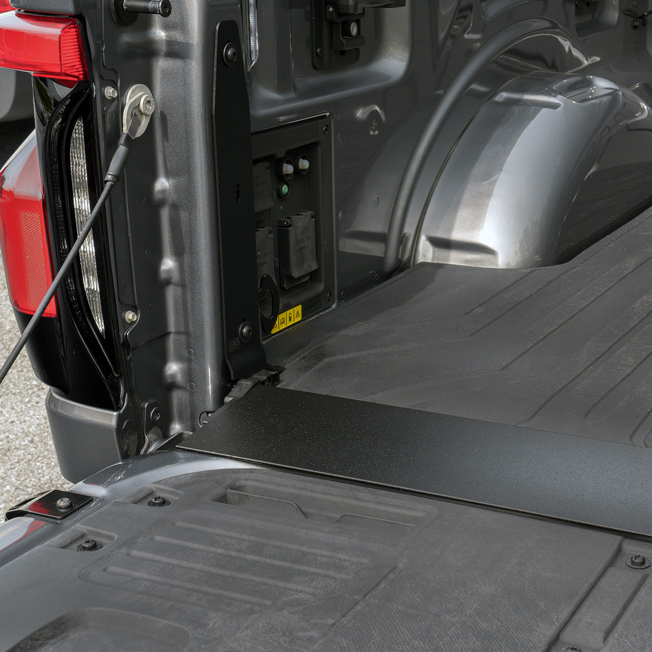 IAG BedBridge™ For 2015+ Ford F-150 - Install Close-up