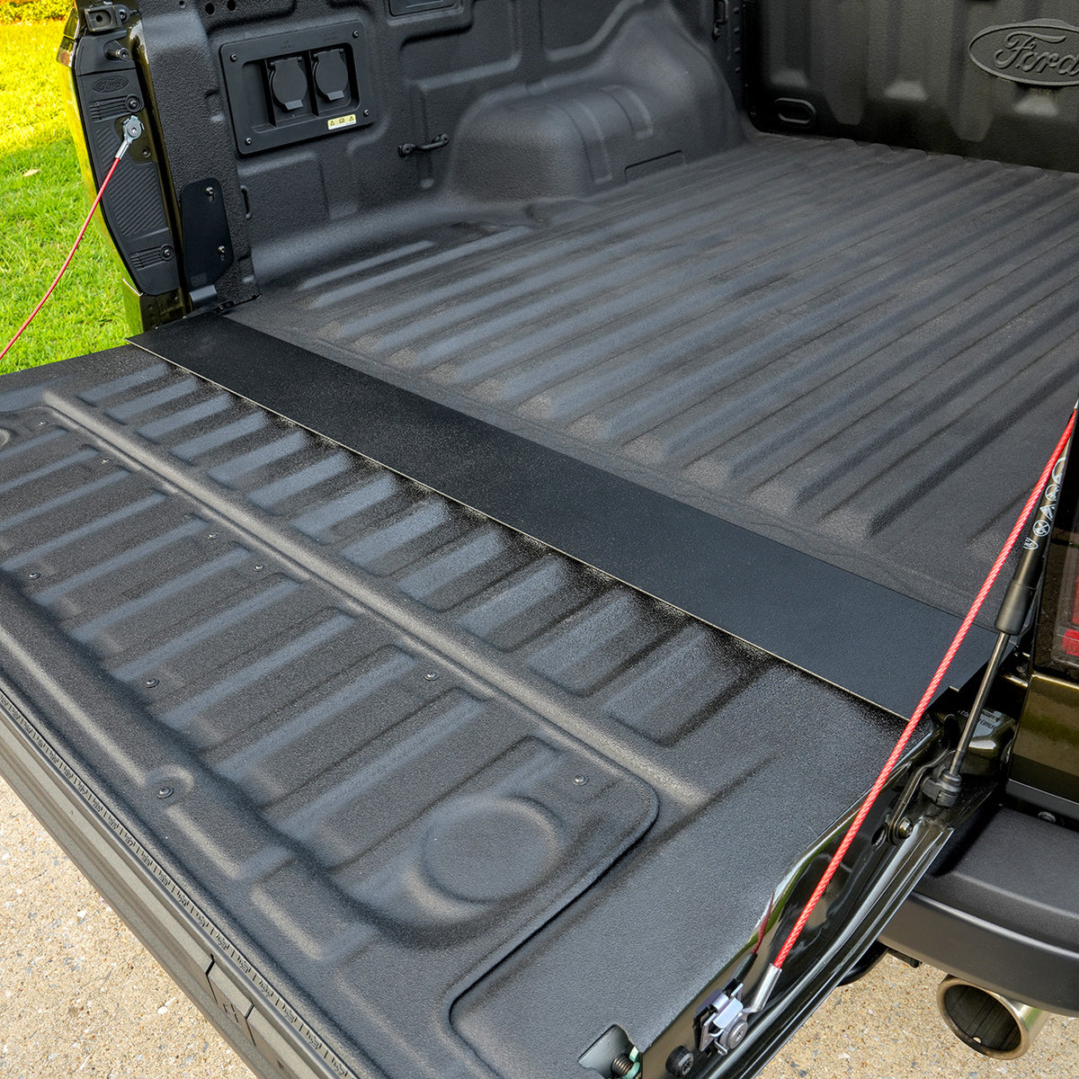 IAG BedBridge™ For 2024+ Ford Ranger - Installed