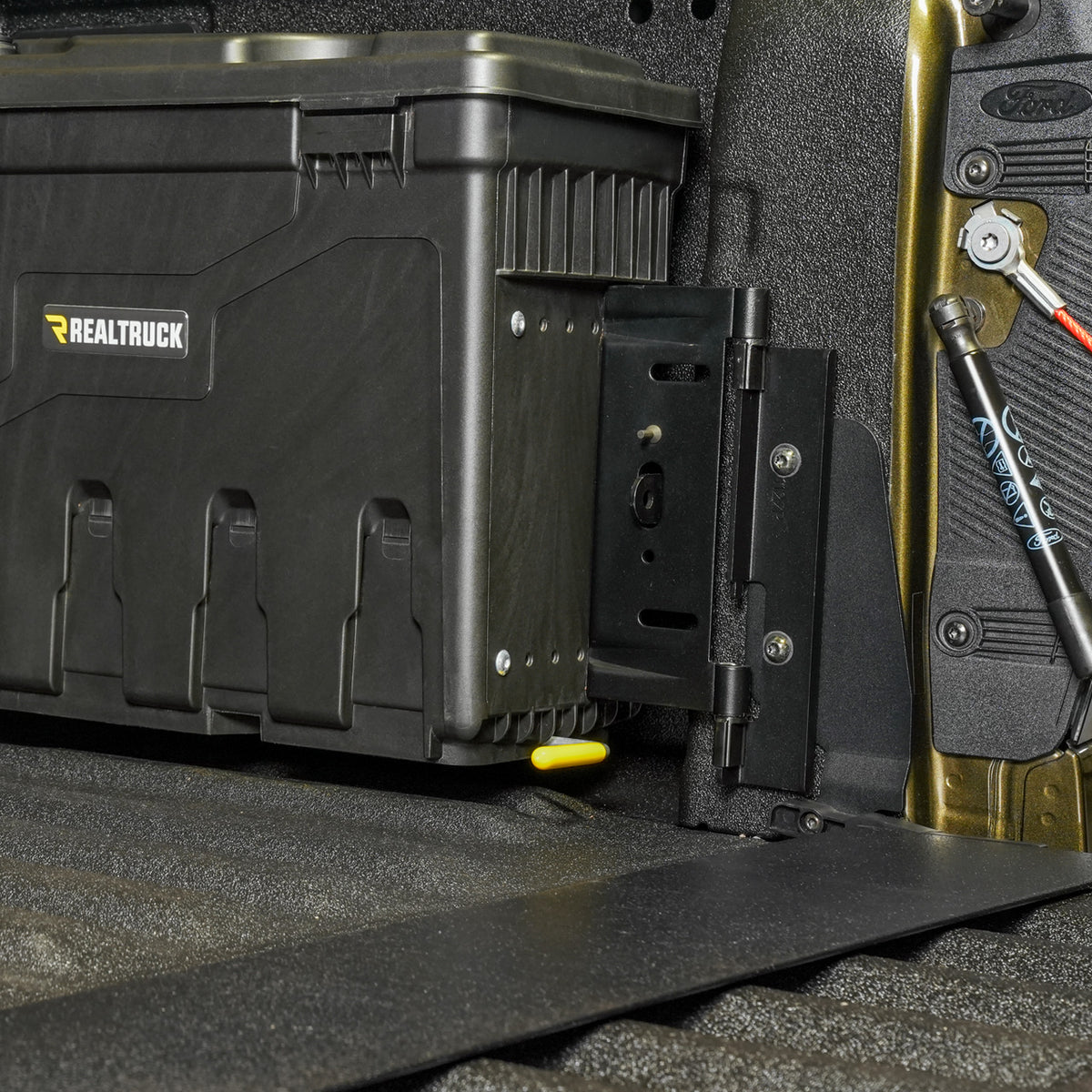 IAG BedBridge™ For 2024+ Ford Ranger - Tool Box