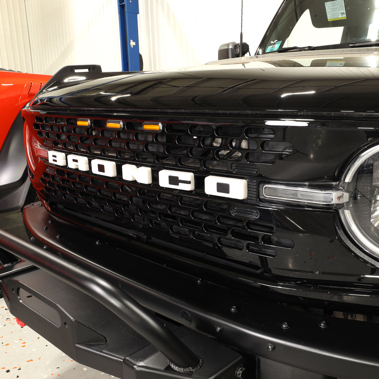IAG I-Line 3pc Amber Grille Light Kit for High End Grill (Badlands, Wildtrak, First Edition) for 2021+ Ford Bronco - Installed 2