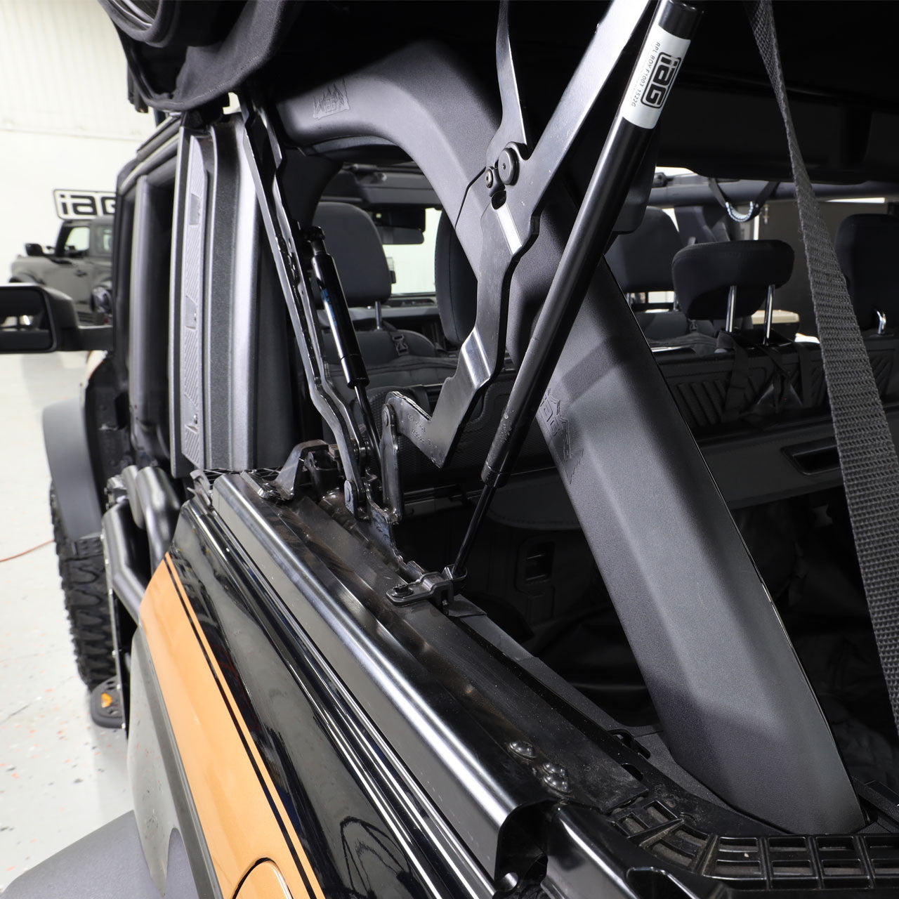 IAG I-Line 4pc D-Pillar Roll Bar Protective Cover Kit 2021+ Bronco Four Door - Installed