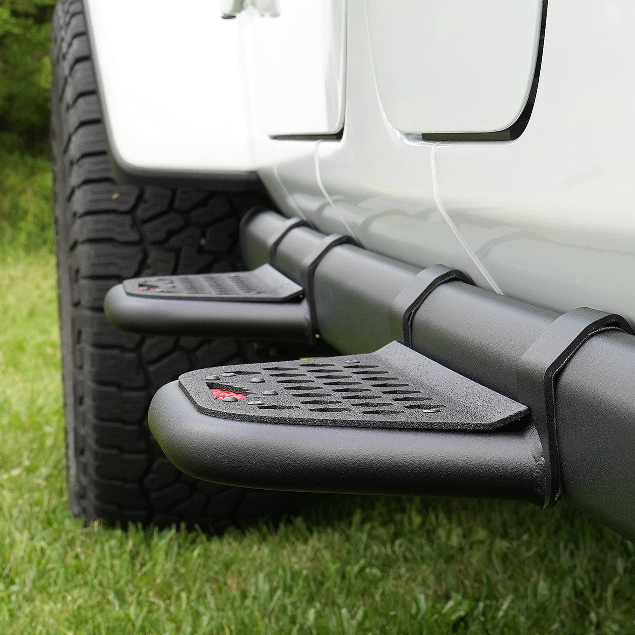 IAG EZ-Step® Add-on (2 Pair) for 2018+ Jeep Wrangler 4 Door / 2020-25 Gladiator - Installed 3