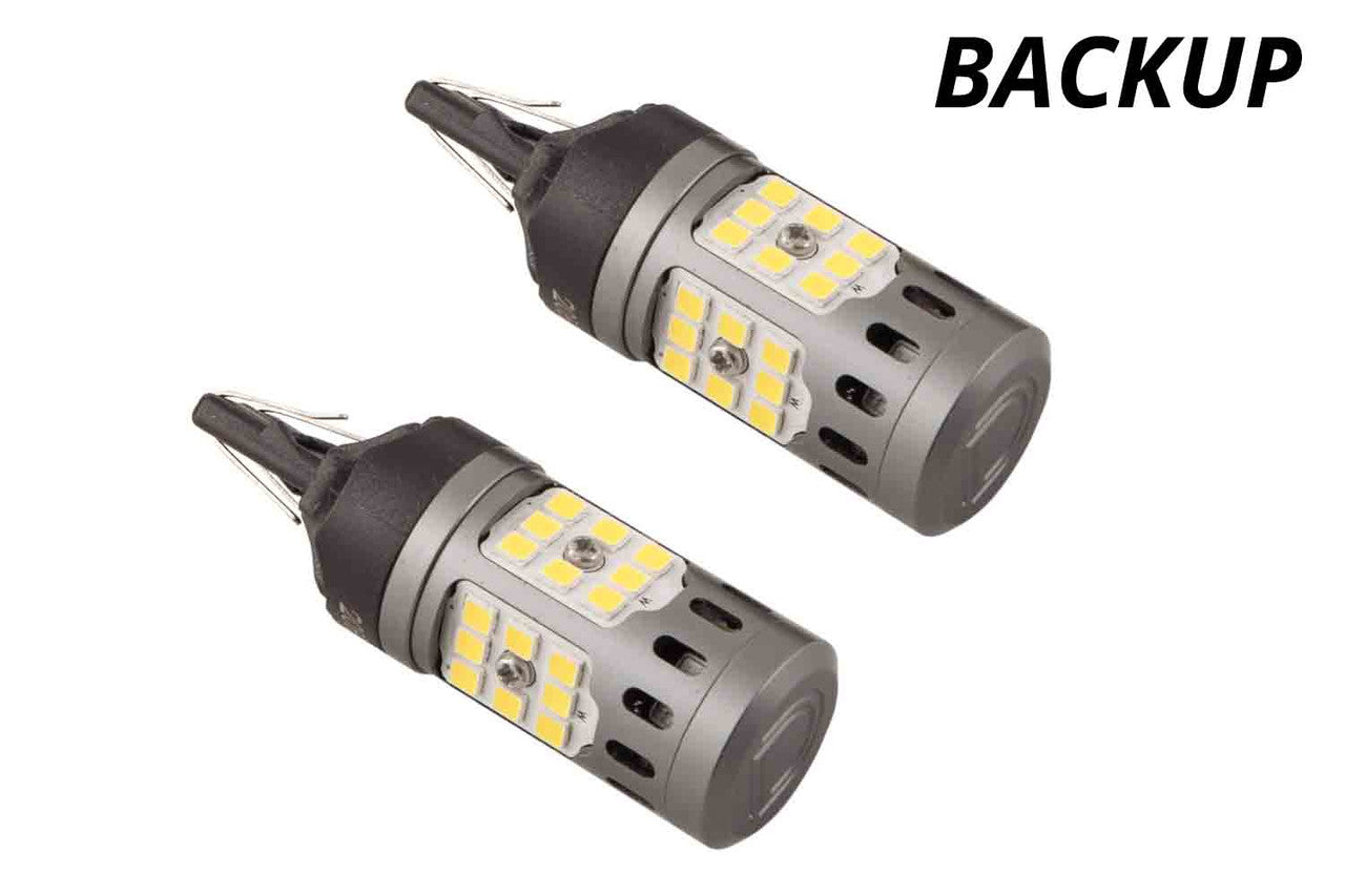 dd0386p_7443_xpr_white_pair_titled_13.jpg