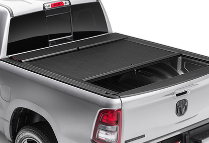 Roll-N-Lock 2024 Toyota Tacoma 5ft M-Series Retractable Tonneau Cover - LG532M